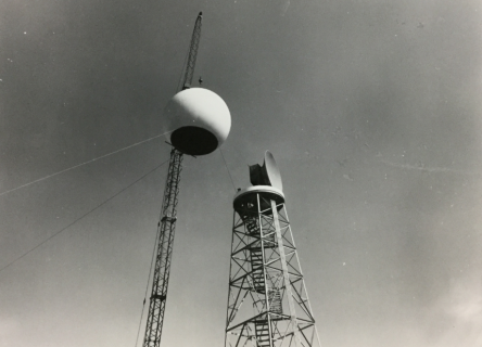 Installation of the WSR-57 Radar at Fort Worth