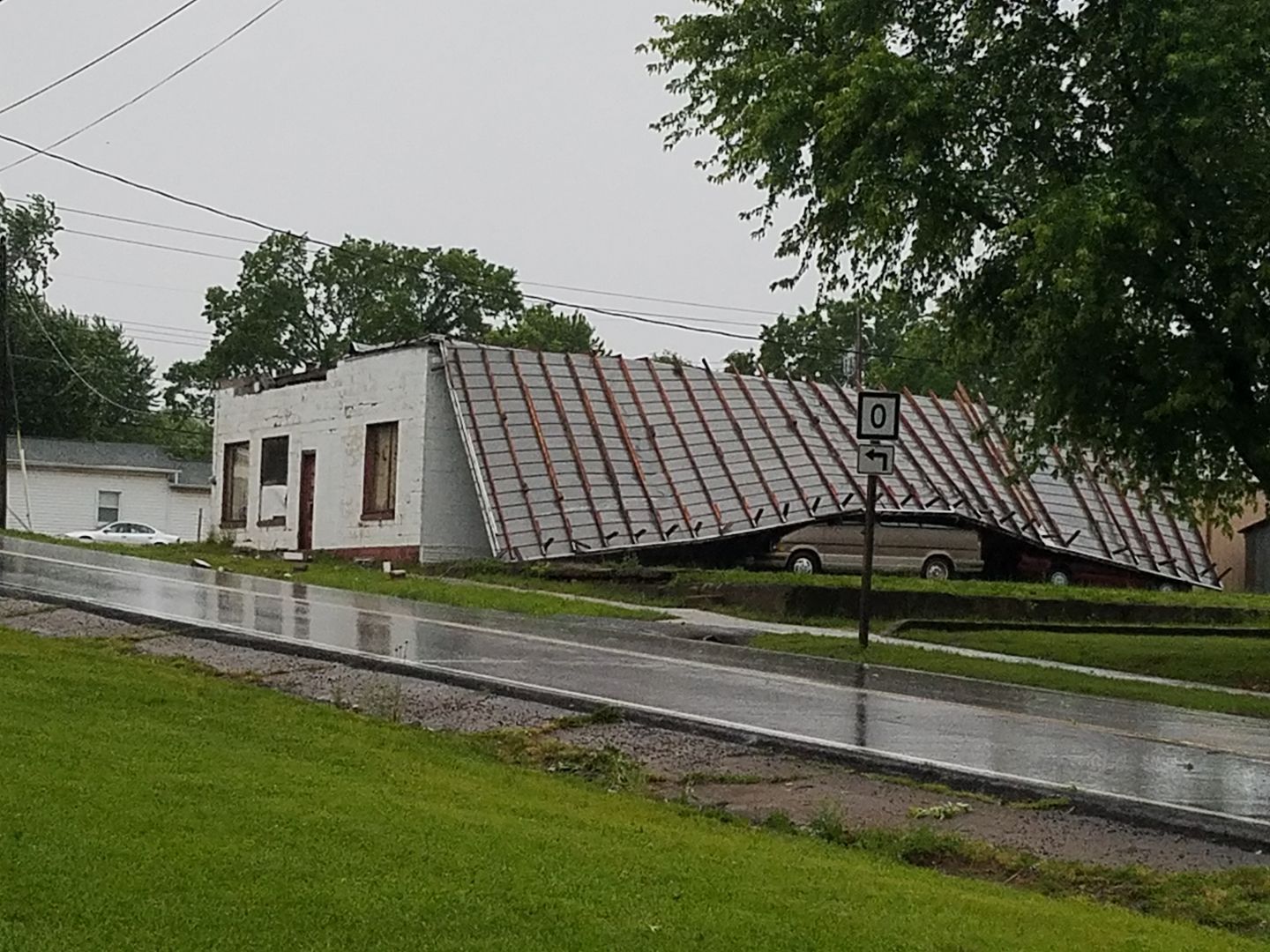 Photo of roof blown off of a business in Park Hills, MO.