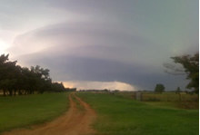 Supercell thunderstorm approaching Paducah - 14 June 2009