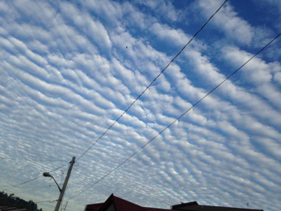 Clouds produced by gravity waves