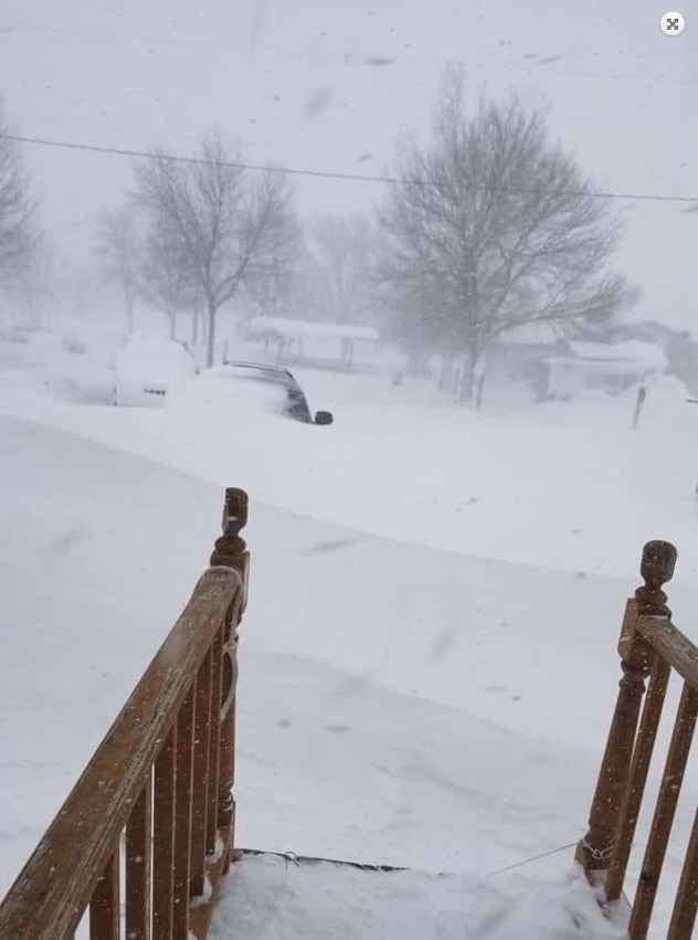 Reduced visibility in Waubay at 830 AM CDT April 11, 2019 (Source: Gloria Jorgenson - Twitter)