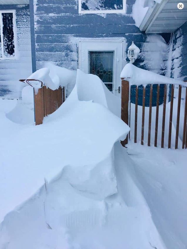Reduced visibility in Waubay at 830 AM CDT April 11, 2019 (Source: Gloria Jorgenson - Twitter)
