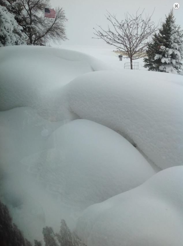 Reduced visibility in Waubay at 830 AM CDT April 11, 2019 (Source: Gloria Jorgenson - Twitter)