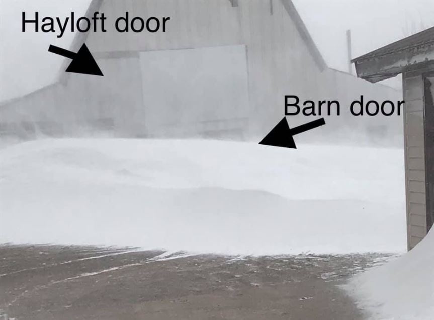 Reduced visibility in Waubay at 830 AM CDT April 11, 2019 (Source: Gloria Jorgenson - Twitter)