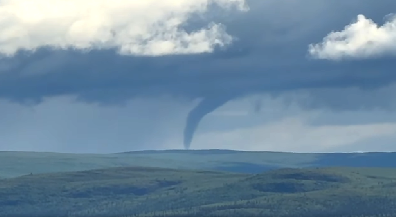 Photo of a funnel cloud visible from the Denali Highway on July 4th, 2026.