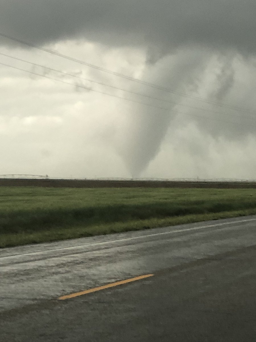 Closer view of the tornado southwest of Spearman