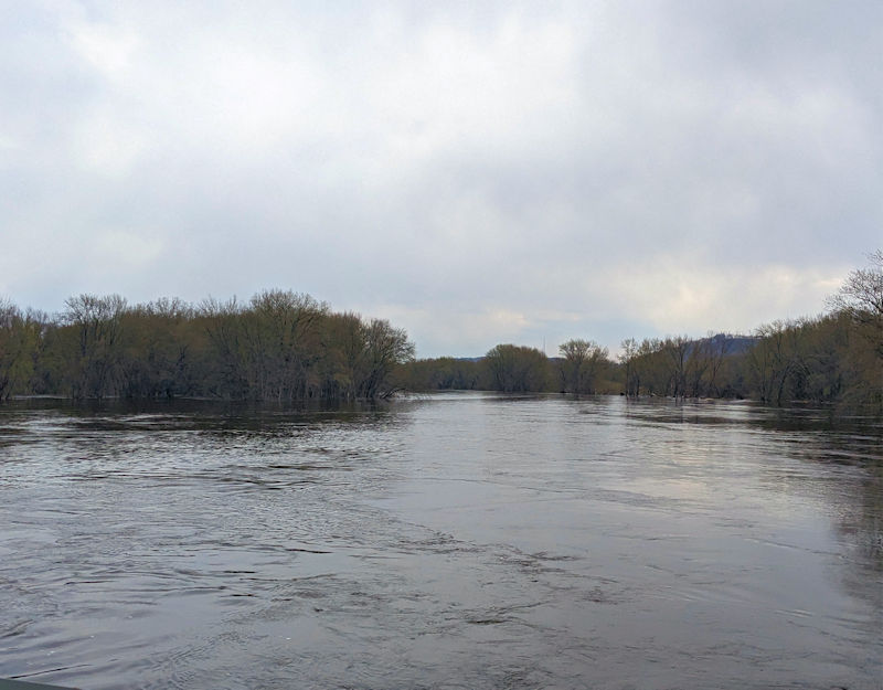 Lansing flooding April 24