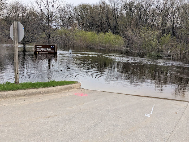 Lansing flooding April 24