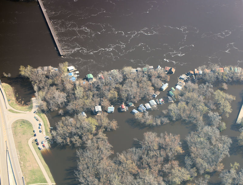 Flooding image near Winona