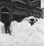 Aftermath of blizzard in Hibbing, MN Photographer: Al Heitman