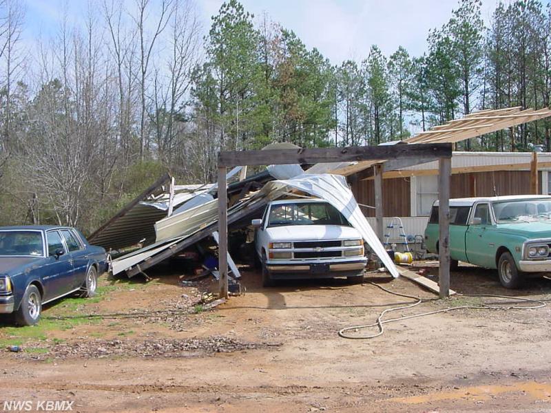 Carport damage on highway 171 Tuscaloosa County. Click for a large image.