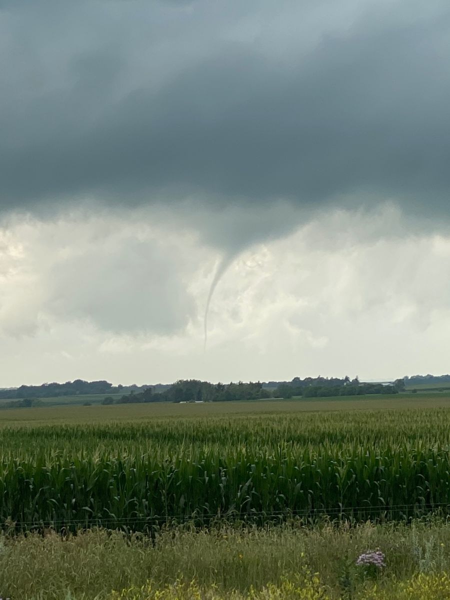 Tornado near Sac City. Photo courtesy of @MrJPE.