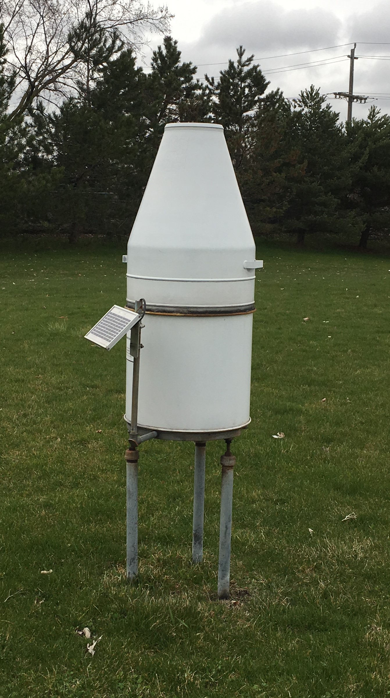 Image of a Fischer Porter rain gage