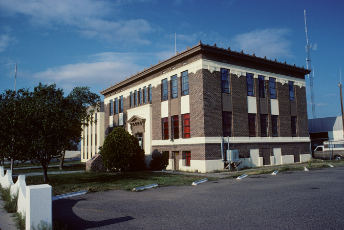 Image of Lordsburg, NM County Courthouse