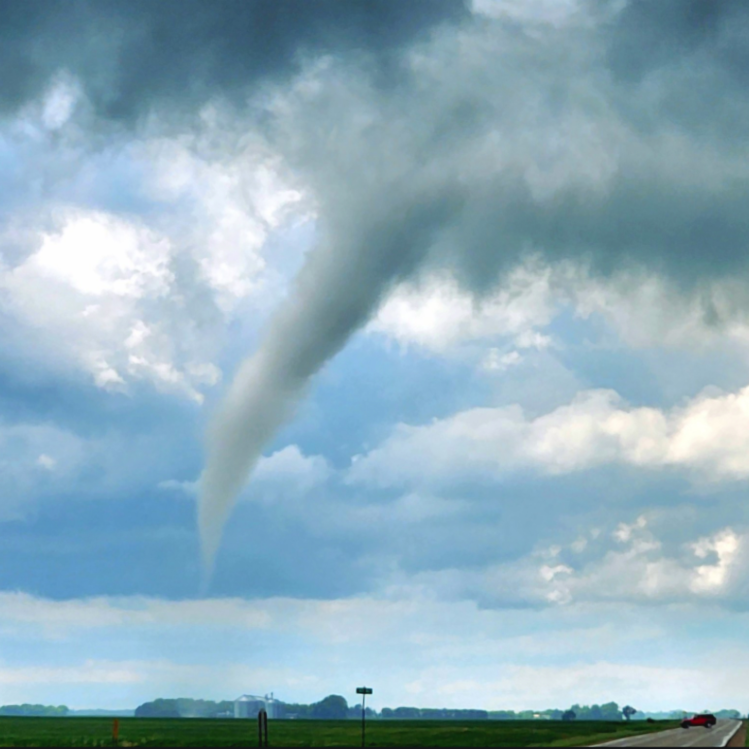 Tornado 6m West of Callaway MN - Photo Courtesy of Hunter Anderson