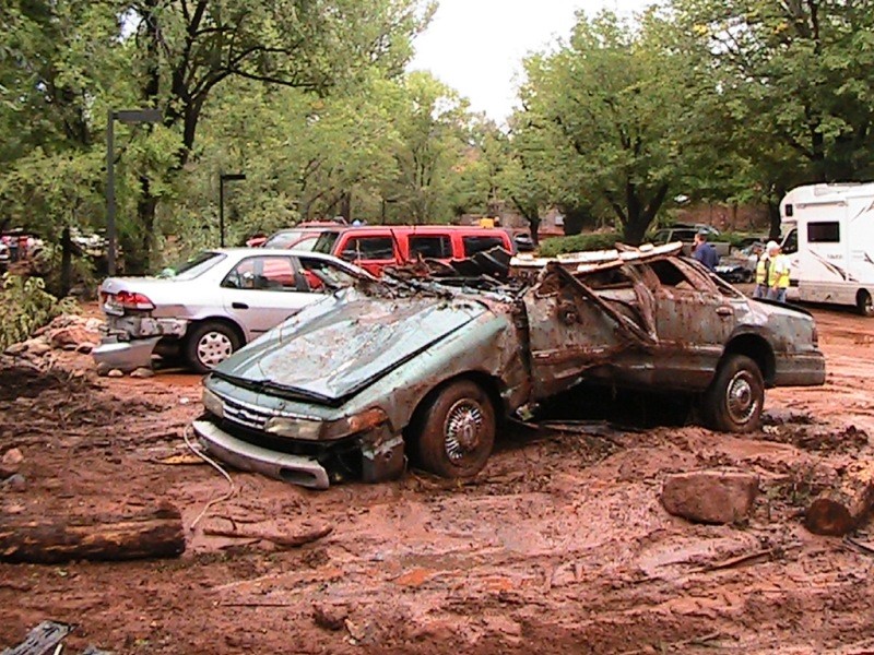 Car removed from Soldier Pass Wash near Los Abrigados