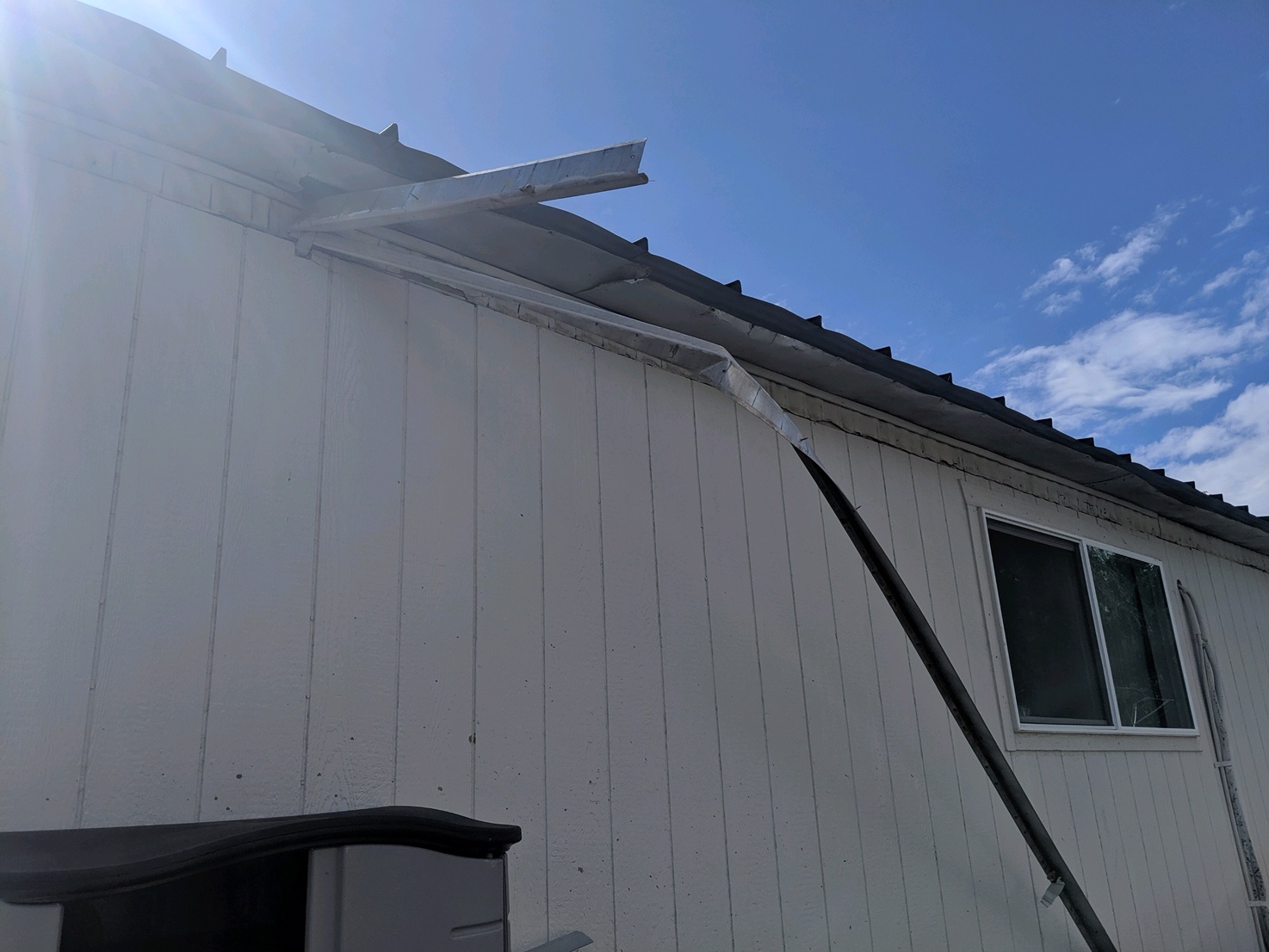 The awning of a mobile home was separated from the main structure