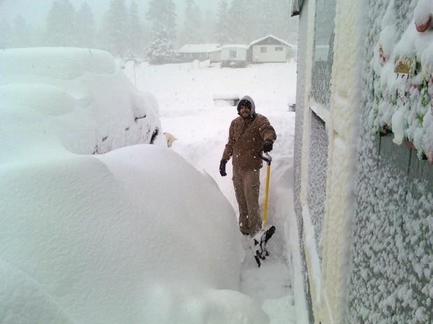 Many northern Arizona residents were forced to dig their cars out after the 5-day snowstorm. This photo is from the Heckethorn neighborhood off Lake Mary Road. Photo Credit: Mark Decker