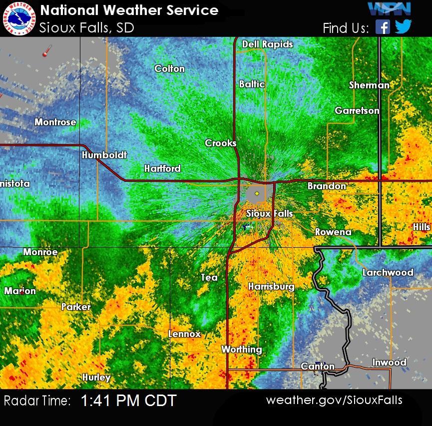 Radar image around Sioux Falls at 1:41 PM CDT