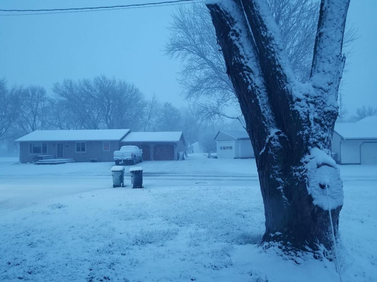 Snowfall in Russell, MN
