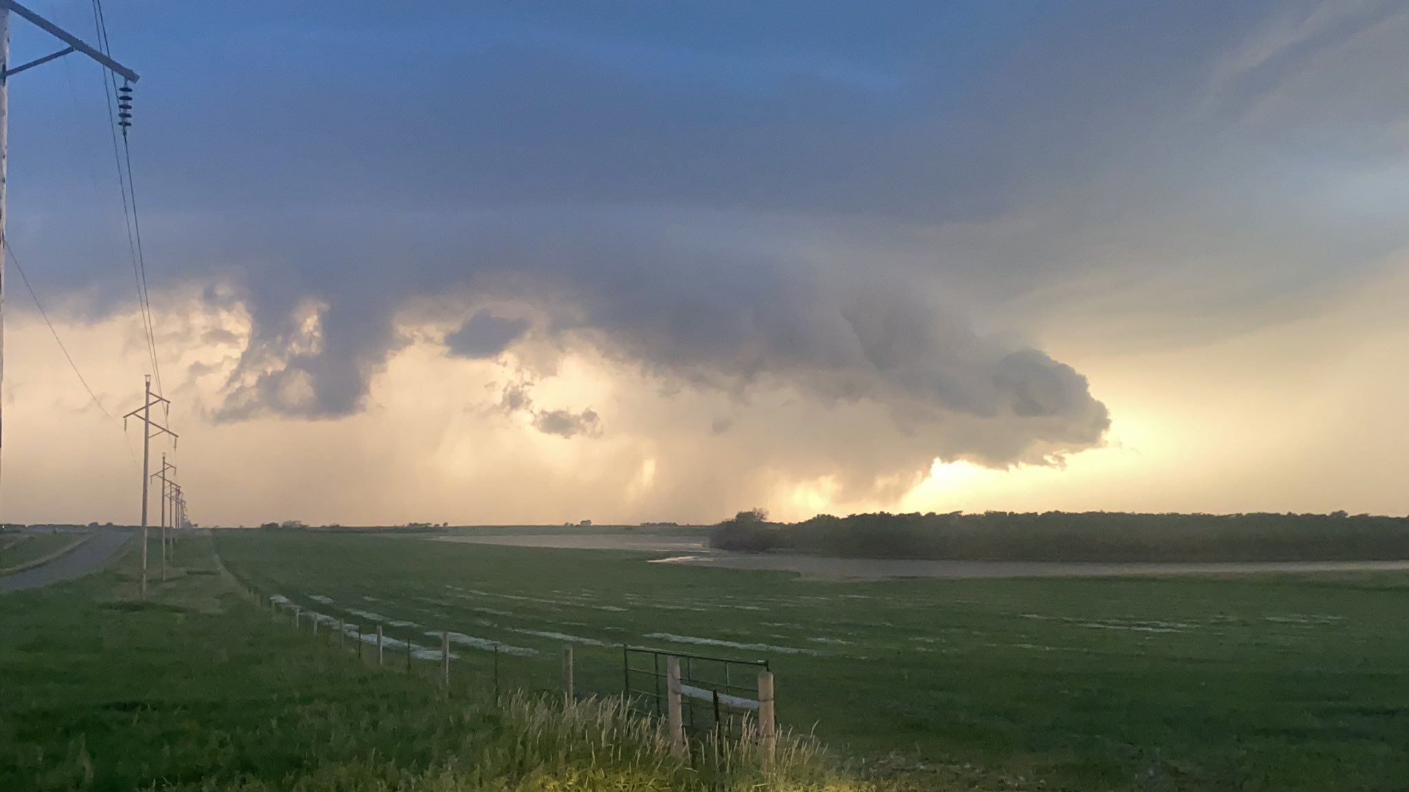 Photo of Supercell north of Lake Andes, SD