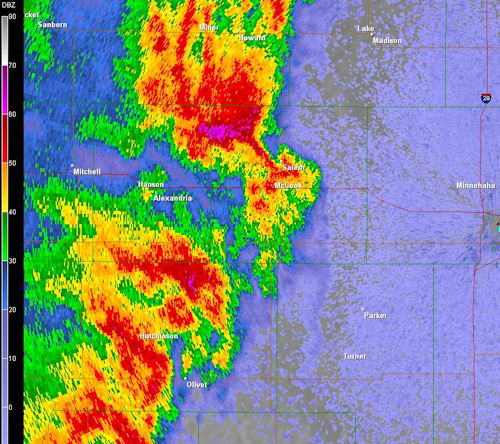 Radar reflectivity for 812 pm on May 30, 2011 