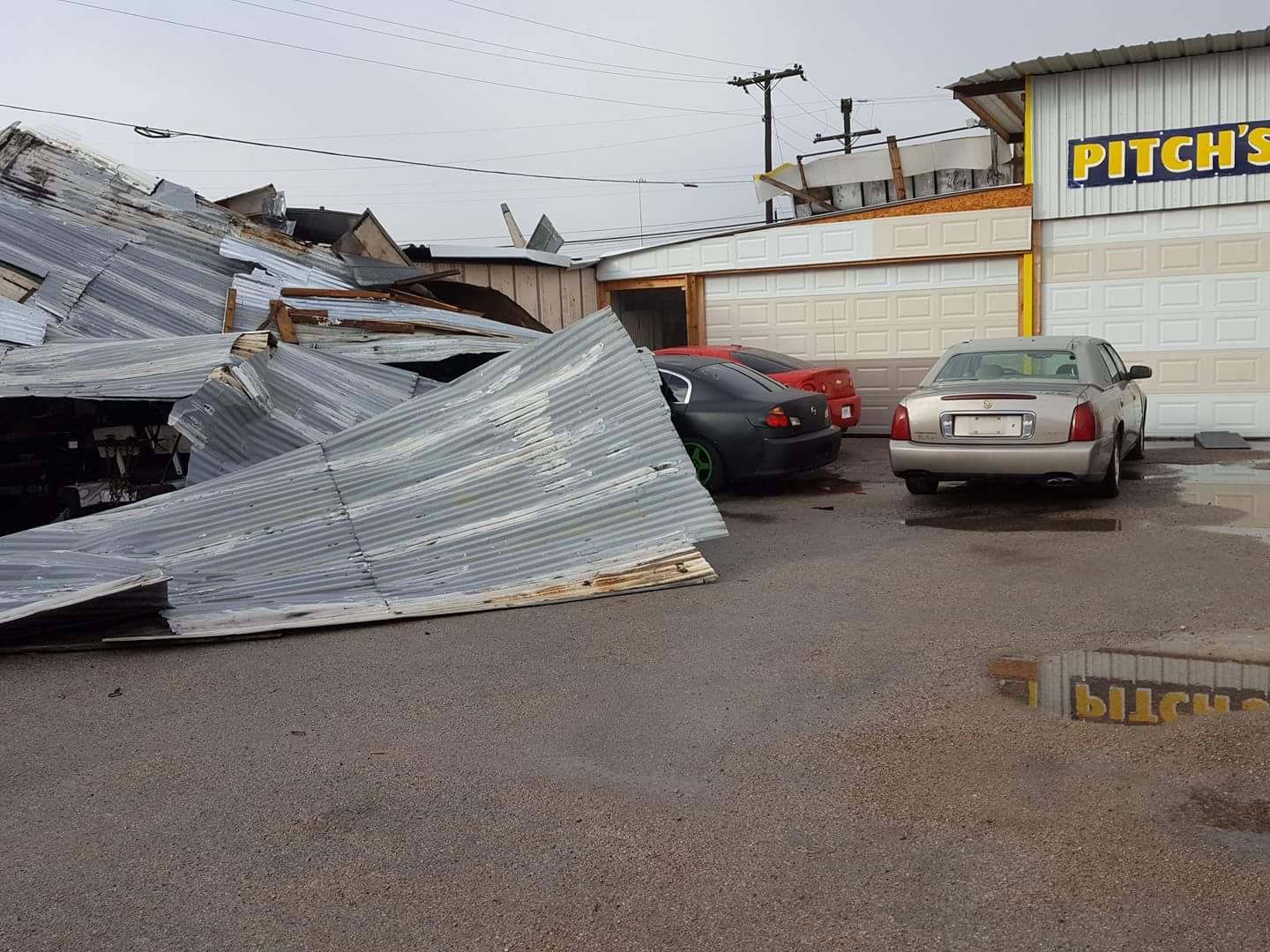 Wind damage in North Dallas