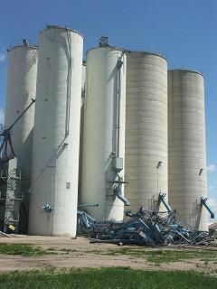 Tornado Damage Picture - Click image to resize.