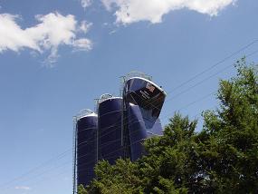 Tornado Damage Picture - Click image to resize. Picture taken by David Lawrence.