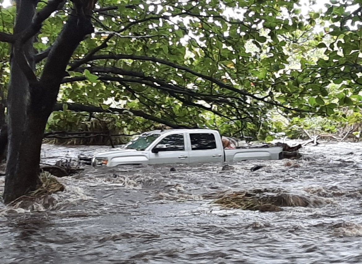 Ninole Stream flash flood in Kau, Big Island, December 6. (Gavin Freitas/KITV4)