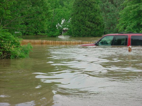 Riverloop Road flooding