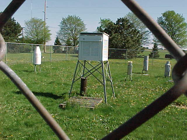 Image of a staff gage