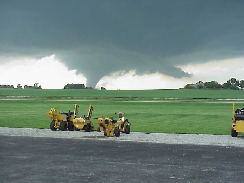 Photo taken at Vermeer Sales 2 miles east of Eureka looking north at F4 Tornado 5 miles away. Photo by Glade Stutzman
