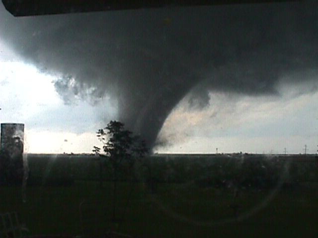 F4 tornado near Roanoke. Photo by Sharol Minger
