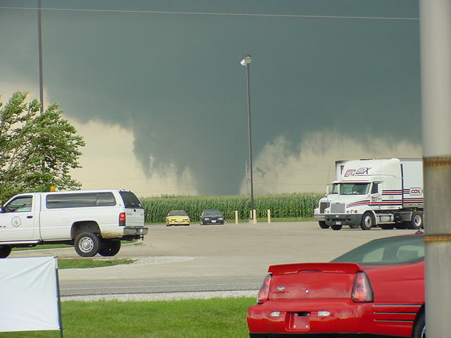 Tornado north of Eureka and west of Roanoke. Photo by Sam Bertschi