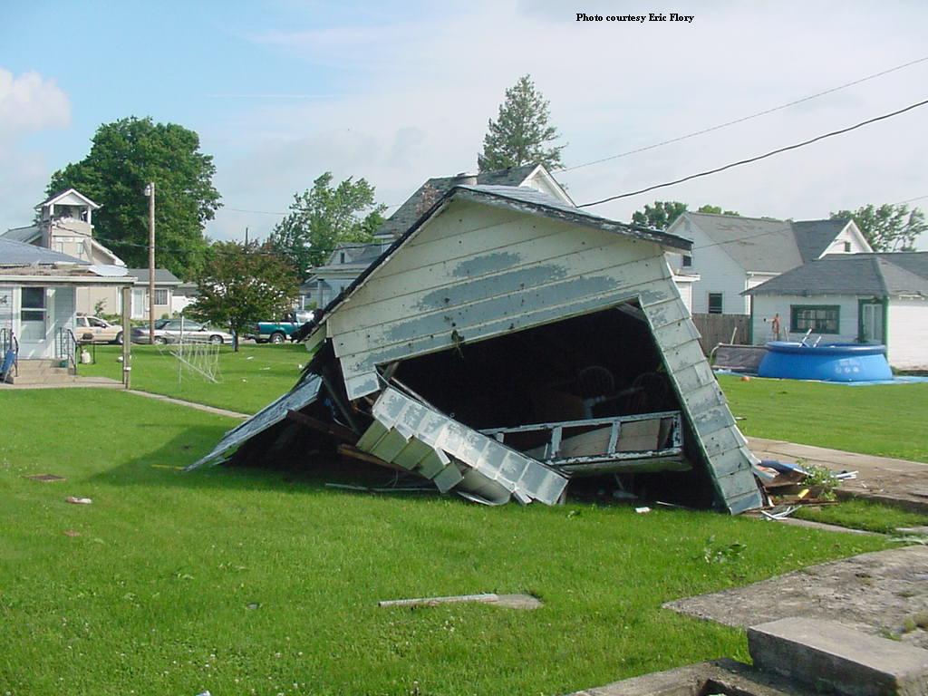 Peru tornado damage May 30, 2004