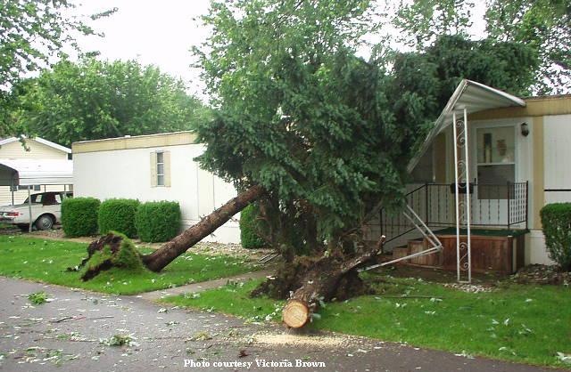 Peru tornado damage May 30, 2004
