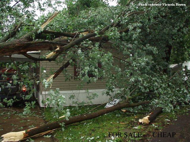 Peru tornado damage May 30, 2004