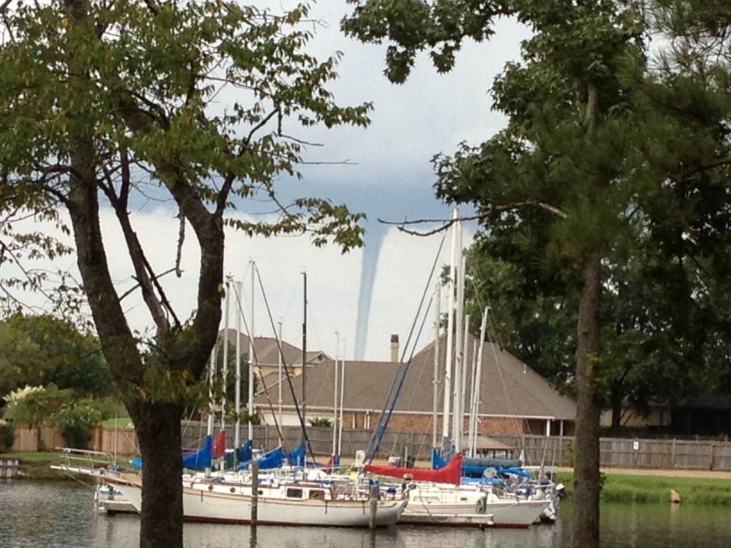 Waterspout Picture