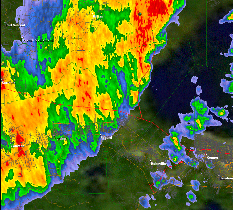 KLIX reflectivity for Laplace, LA straight line winds of 4/4/2011