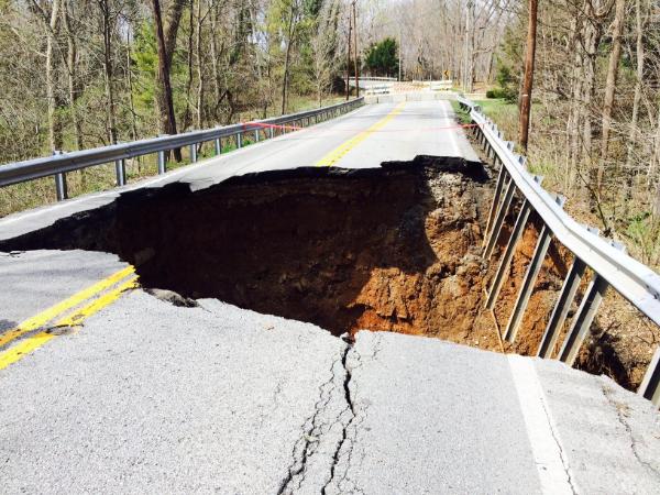 Brownsboro Road, Louisville, KY, April 3, 2015