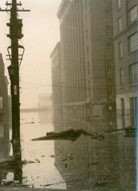 IMAGES  91-year-old Louisville woman remembers Great Flood of