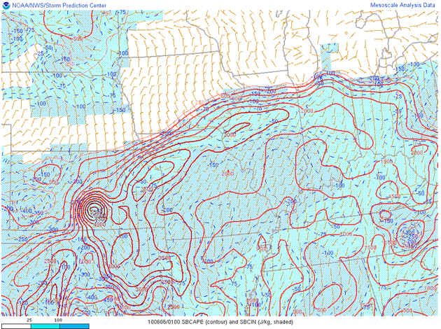 Maps showing surface based CAPE at 800 PM CDT