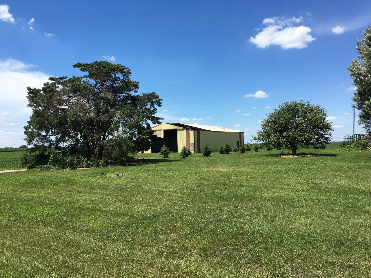 Photo showing outbuilding damage from Chatsworth tornado