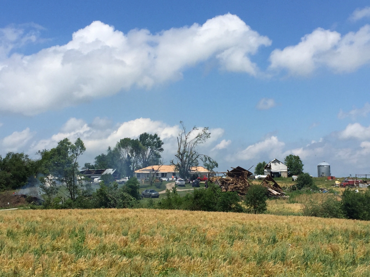 Photo showing damage to barn from Marseilles-Seneca tornado