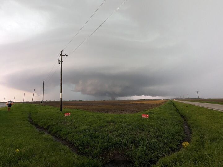 Tornado near Athensville IL