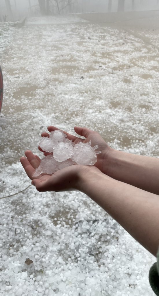 Golf ball sized hail in Wardsville Missouri