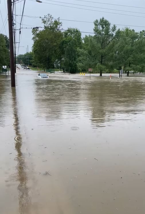 Flooding at W.F. St. and 3rd St. in Belleville, IL