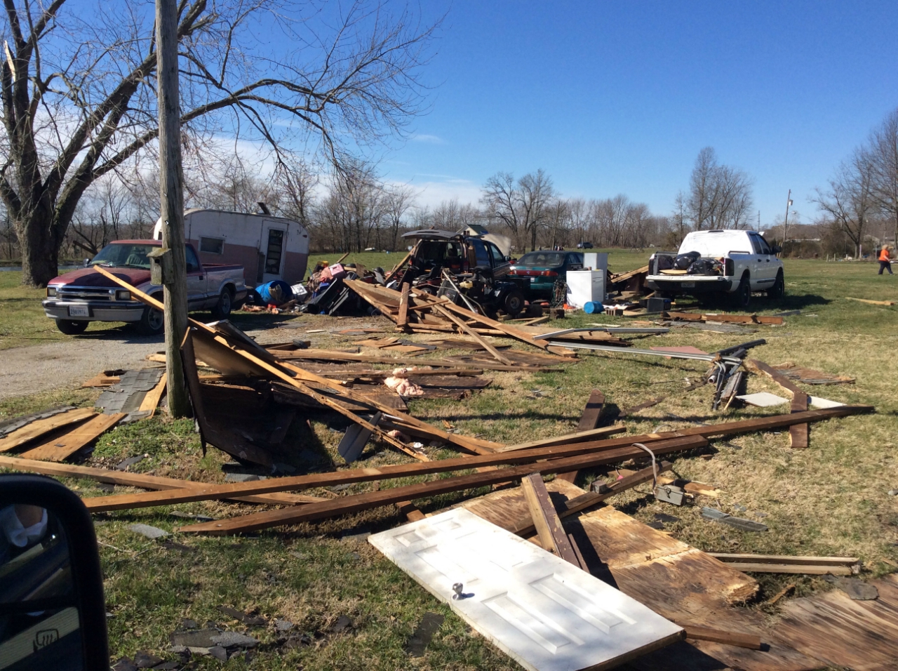 Photo of destroyed garage on High Street.