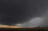 Picture of a severe thunderstorm located in southeast Hale County around 7 pm on March 19, 2011. Click on the image for a larger view.